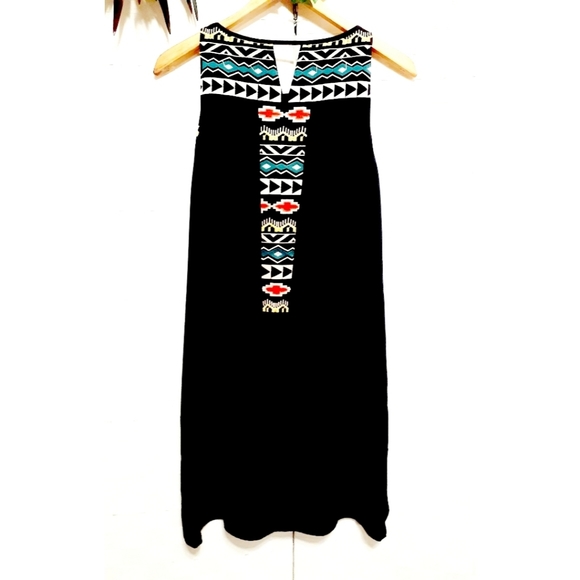 Boutique Thml Embroidered Shift Dress Thml Embroidered Abstract Navy Blue,  White Gold Mini Dress W/Tassels1